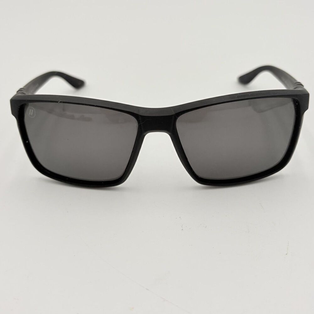 BLENDERS EYEWEAR VICTORY LANE Polarized Sunglasses Matte Black Smoke Lens